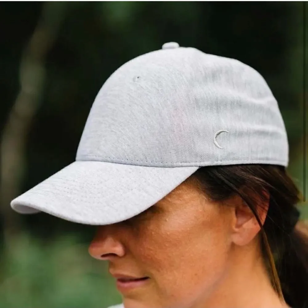 Zyia Ash textured baseball hat